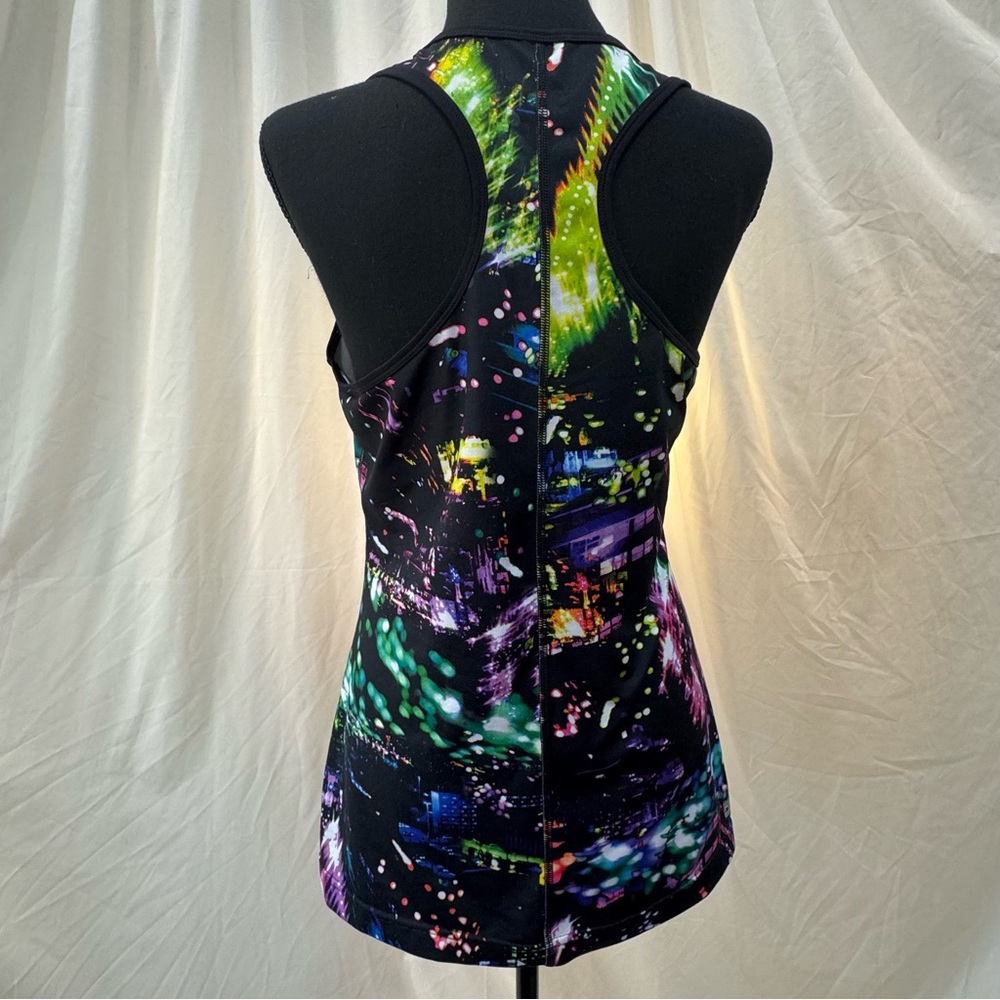 FILA Racerback Tank Top, Vibrant Blurred City Scene - Picture 6 of 7